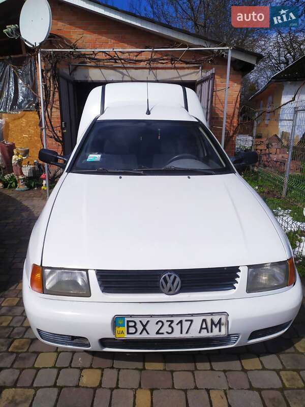 Пікап Volkswagen Caddy 2003 в 