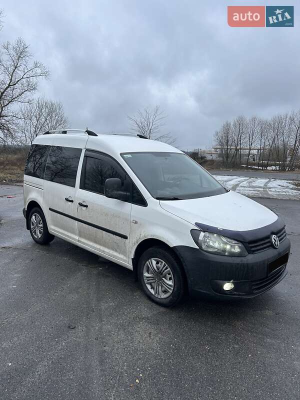 Грузовой фургон Volkswagen Caddy 2011 в 