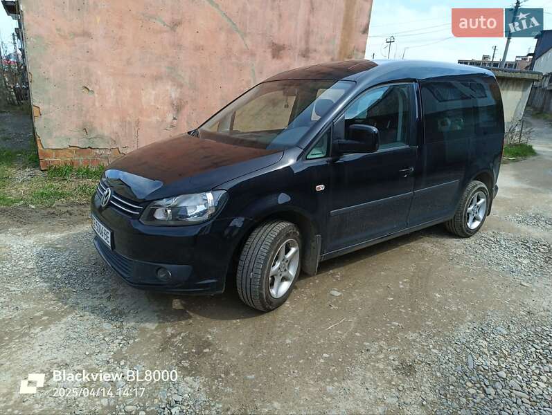 Минивэн Volkswagen Caddy 2010 в Черновцах