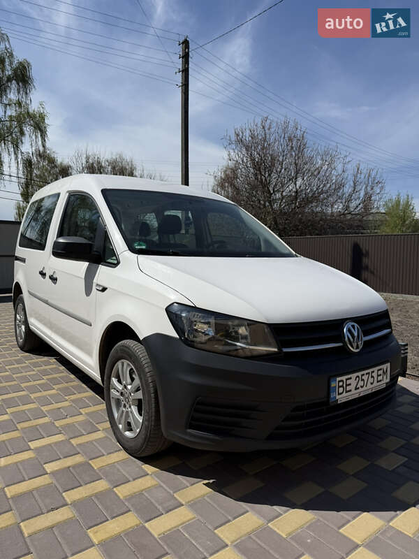 Минивэн Volkswagen Caddy 2017 в 