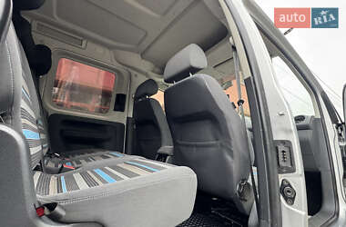 Минивэн Volkswagen Caddy 2011 в 