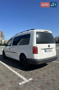 Грузопассажирский фургон Volkswagen Caddy 2015 в 