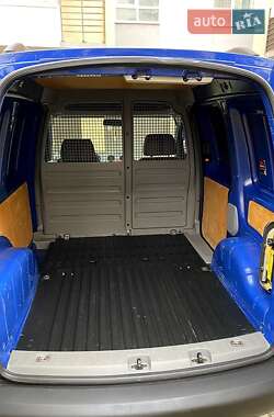 Грузовой фургон Volkswagen Caddy 2006 в 