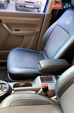 Грузовой фургон Volkswagen Caddy 2006 в 