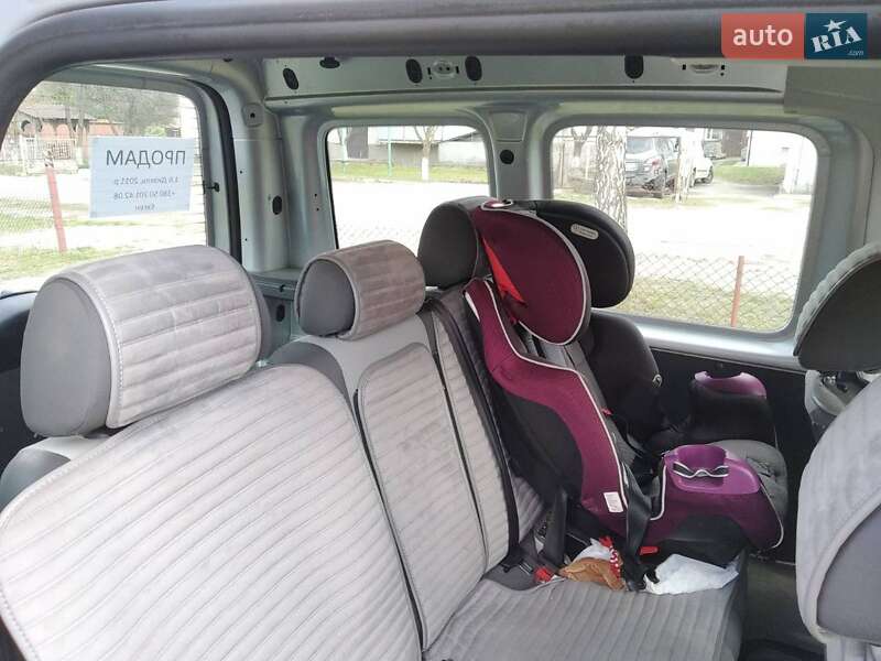 Мінівен Volkswagen Caddy 2011 в Бучі
