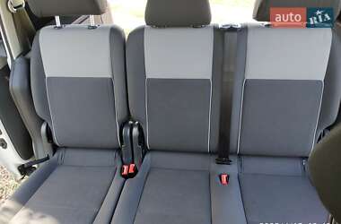 Мінівен Volkswagen Caddy 2010 в 