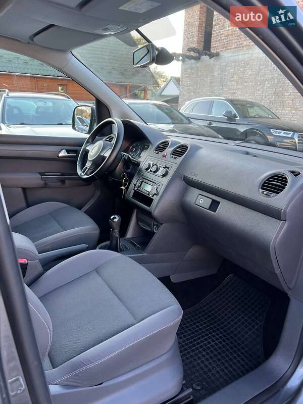 Минивэн Volkswagen Caddy 2015 в Коломые