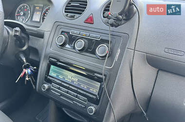 Мінівен Volkswagen Caddy 2013 в 