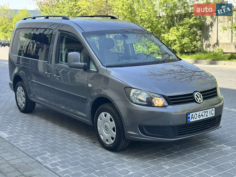 Мінівен Volkswagen Caddy 2013 в 