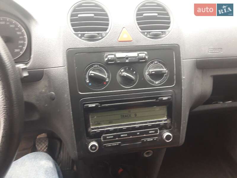 Минивэн Volkswagen Caddy 2010 в Житомире