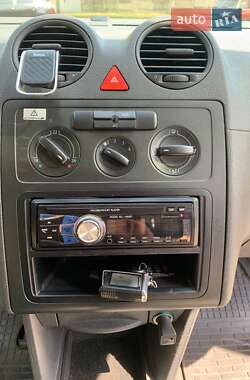 Вантажний фургон Volkswagen Caddy 2008 в 