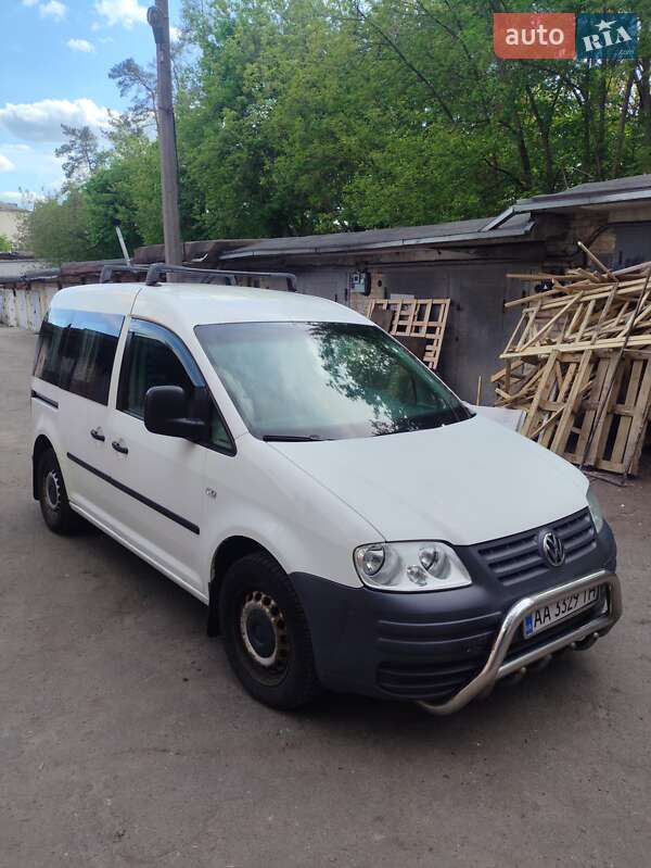 Минивэн Volkswagen Caddy 2006 в Киеве