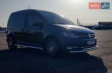Минивэн Volkswagen Caddy 2016 в Ужгороде