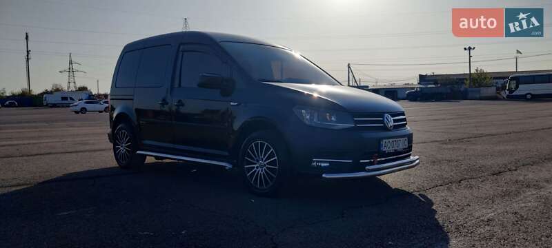 Минивэн Volkswagen Caddy 2016 в Ужгороде