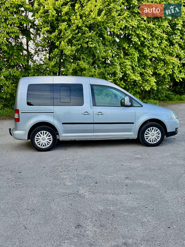 Минивэн Volkswagen Caddy 2009 в Шепетовке