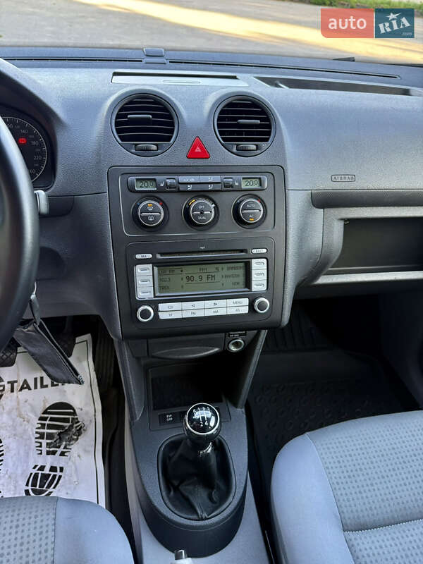Минивэн Volkswagen Caddy 2009 в Шепетовке