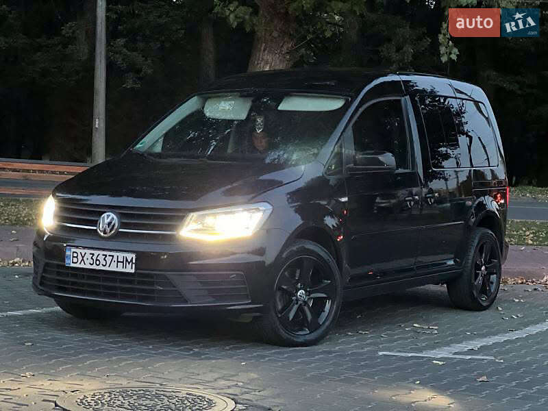 Минивэн Volkswagen Caddy 2016 в Хмельницком