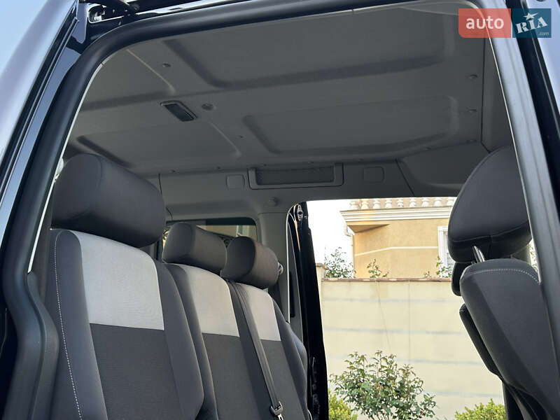 Мінівен Volkswagen Caddy 2012 в Одесі