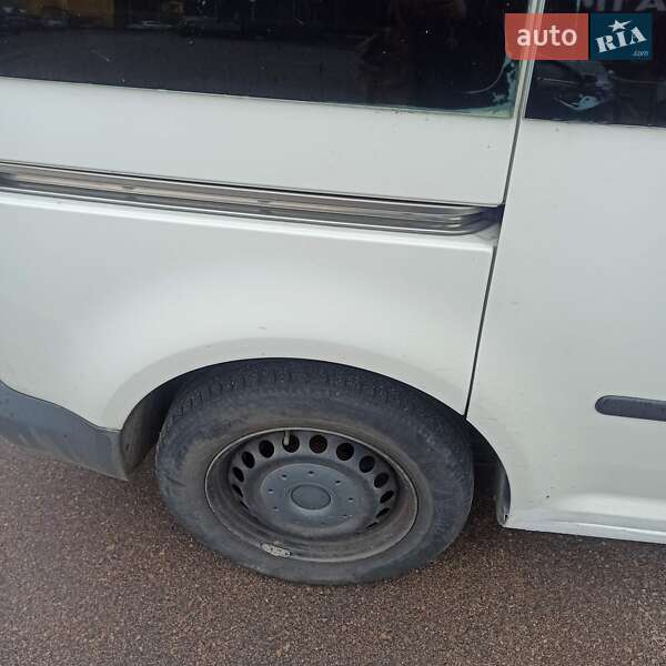 Минивэн Volkswagen Caddy 2006 в Житомире