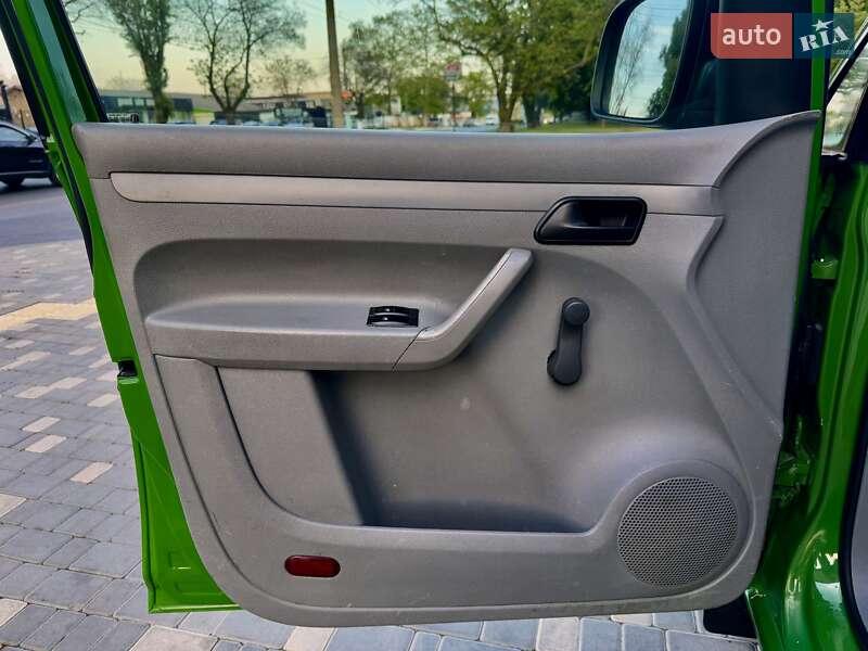 Минивэн Volkswagen Caddy 2007 в Одессе фото 45 Минивэн Volkswagen Caddy 2007 в Одессе