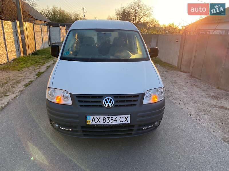 Минивэн Volkswagen Caddy 2009 в 