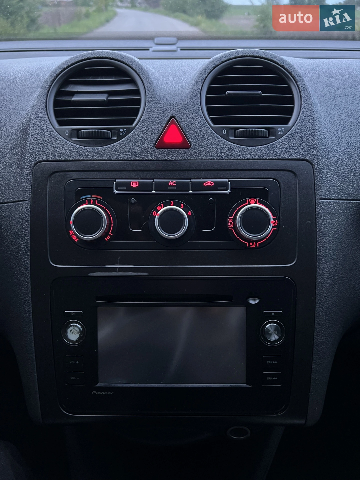 2011 Volkswagen Caddy - мініатюра 16