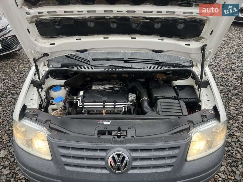 Мінівен Volkswagen Caddy 2005 в Смілі