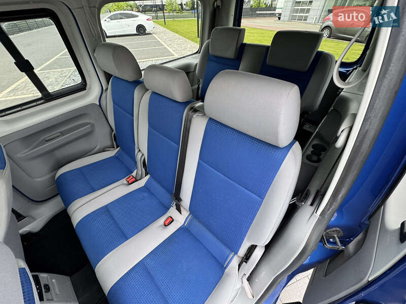 Мінівен Volkswagen Caddy 2010 в Мукачевому