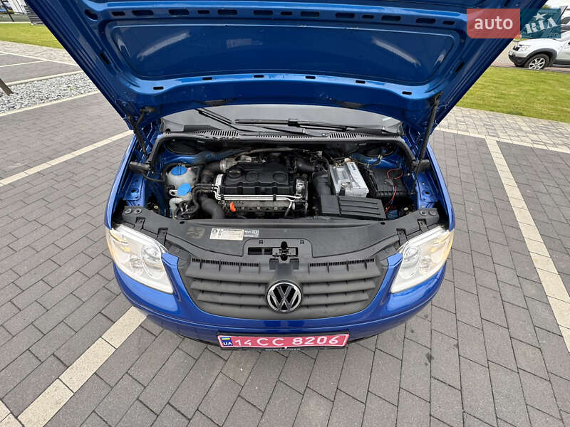 Мінівен Volkswagen Caddy 2010 в Мукачевому