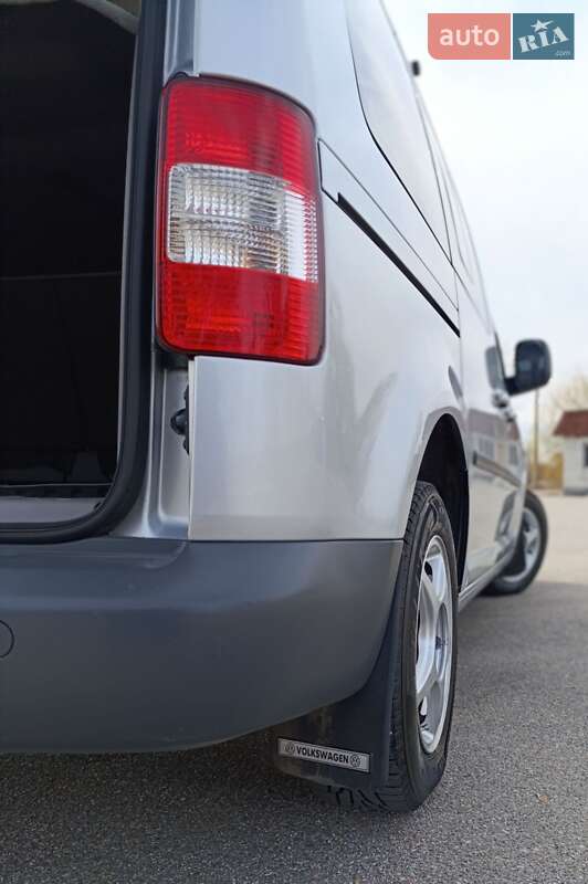 Мінівен Volkswagen Caddy 2009 в Києві