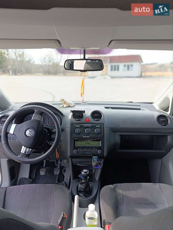 Мінівен Volkswagen Caddy 2009 в Києві