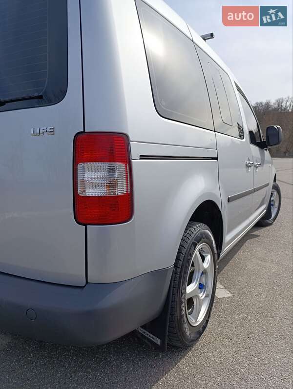 Мінівен Volkswagen Caddy 2009 в Києві
