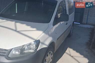 Минивэн Volkswagen Caddy 2012 в 