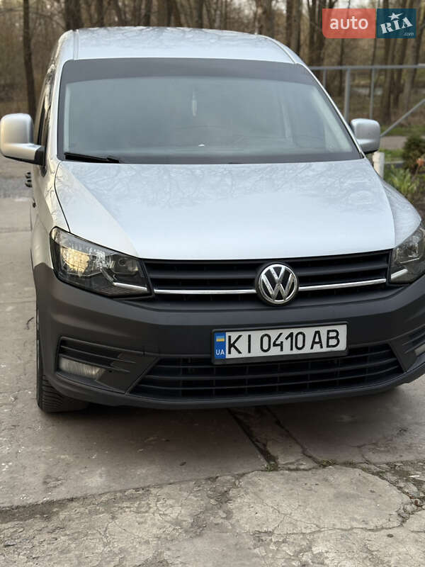Минивэн Volkswagen Caddy 2015 в Староконстантинове
