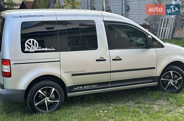 Минивэн Volkswagen Caddy 2007 в 
