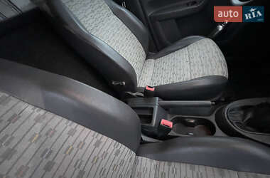 Грузовой фургон Volkswagen Caddy 2013 в 
