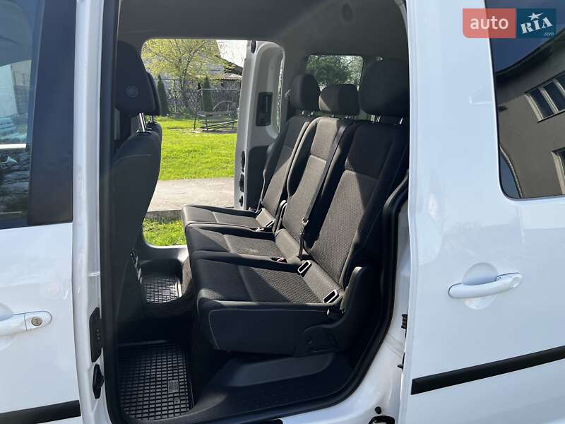 Минивэн Volkswagen Caddy 2016 в Черновцах
