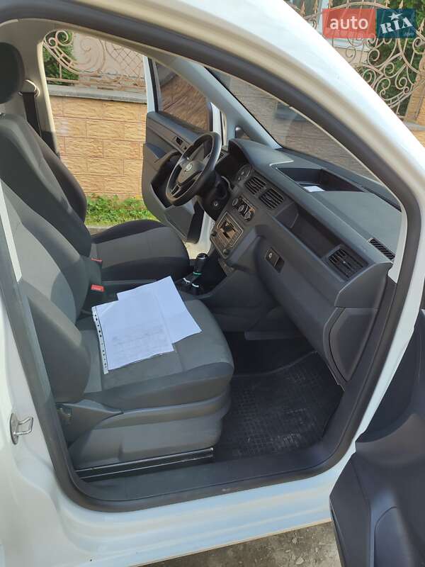 Мінівен Volkswagen Caddy 2016 в Великому Березному