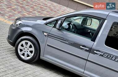 Мінівен Volkswagen Caddy 2011 в 