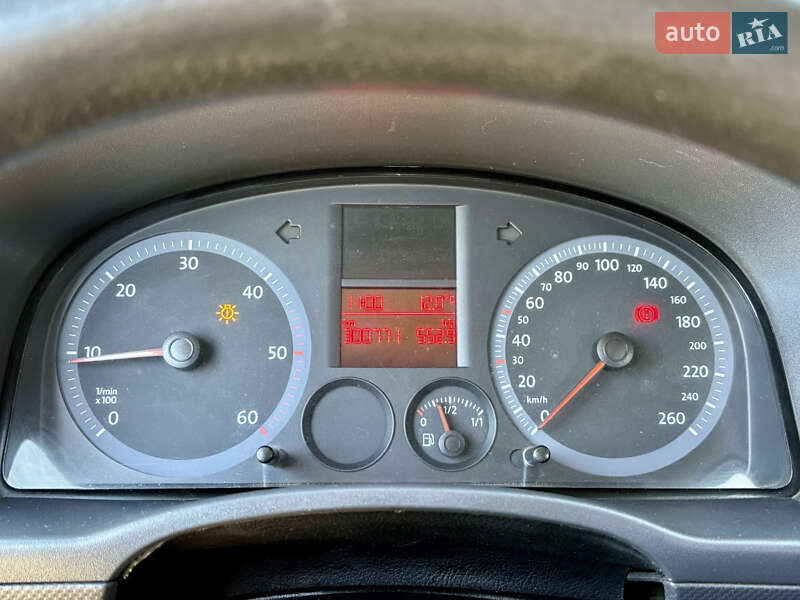 Мінівен Volkswagen Caddy 2004 в Одесі