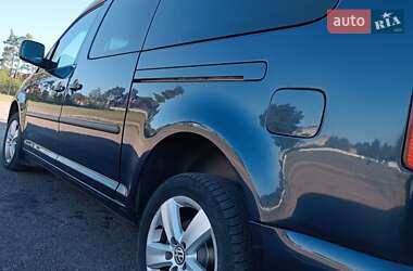 Мінівен Volkswagen Caddy 2011 в 