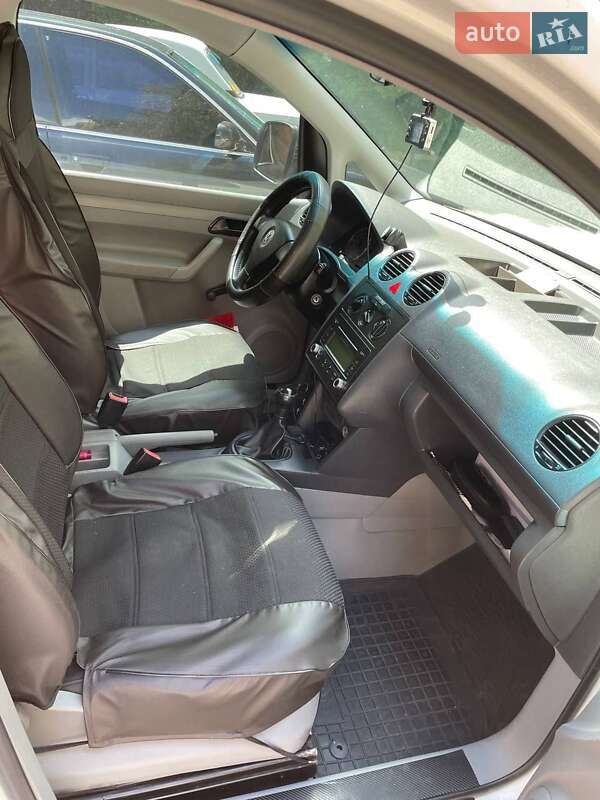 Минивэн Volkswagen Caddy 2006 в Виннице