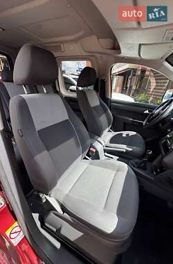 Минивэн Volkswagen Caddy 2010 в 