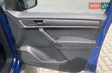 Вантажопасажирський фургон Volkswagen Caddy 2015 в 