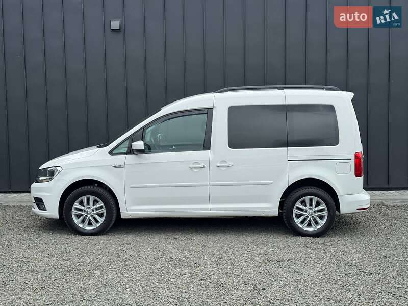 Минивэн Volkswagen Caddy 2016 в Луцке