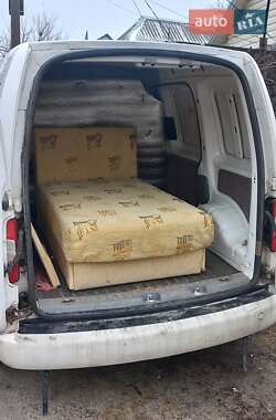 Грузовой фургон Volkswagen Caddy 2004 в 