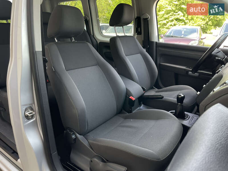Минивэн Volkswagen Caddy 2015 в Бердичеве