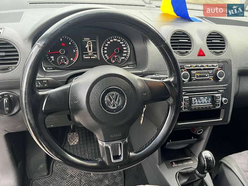 Мінівен Volkswagen Caddy 2015 в Львові