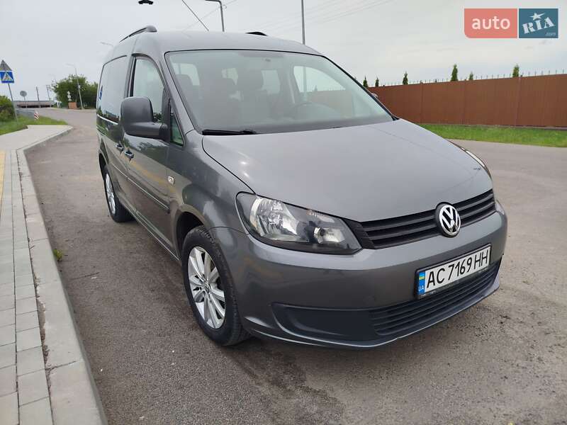 Минивэн Volkswagen Caddy 2013 в 