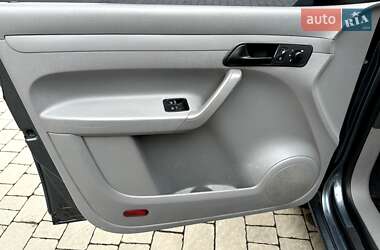 Минивэн Volkswagen Caddy 2010 в 